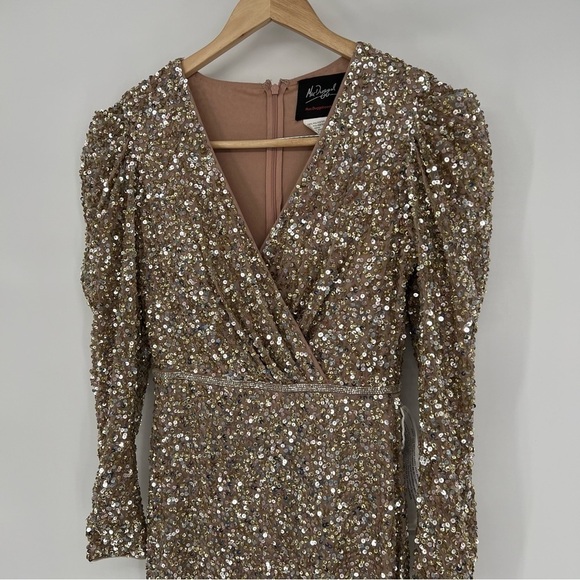 NWOT Mac Duggal Empire Sequined‎ Long Sleeve Evening Gown Gold Size 4 - Picture 6 of 16